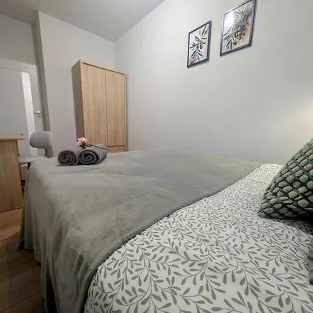 Oliwkowy Swietoduska 12