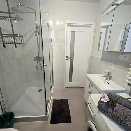 Oliwkowy Swietoduska 12 アパート ルブリン