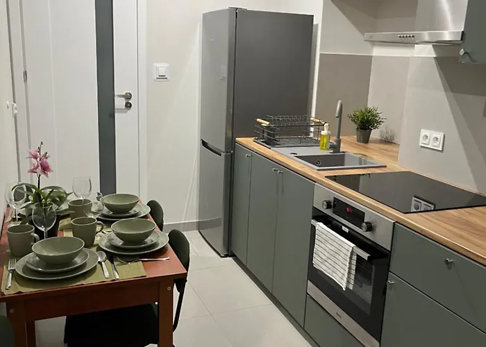 Oliwkowy Swietoduska 12 Lublin